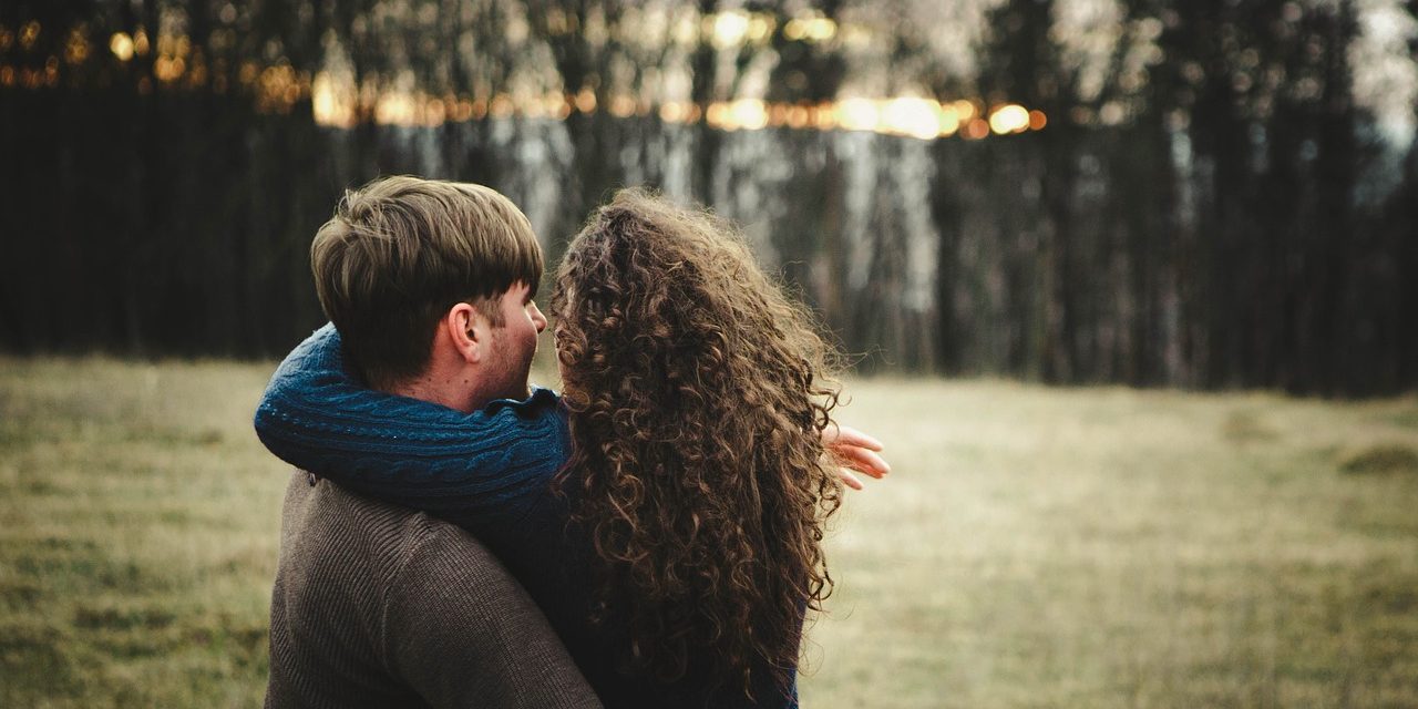 12 Healthy Relationship Tips For Couples