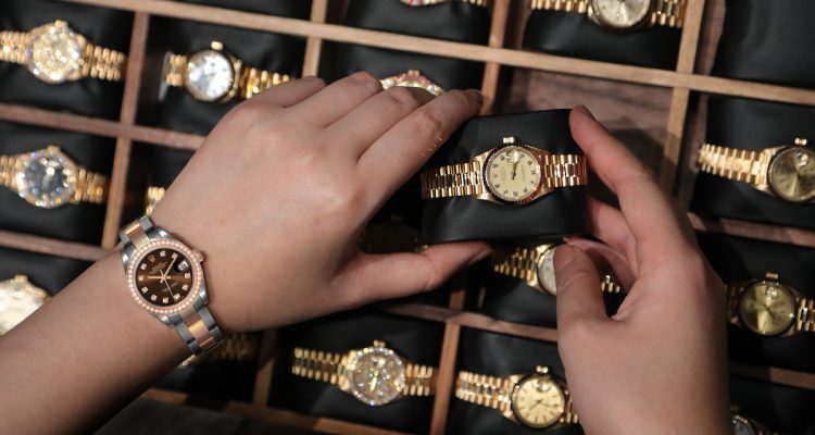 Ladies-Rolex-Watches-Ultimate-Buying-Guide