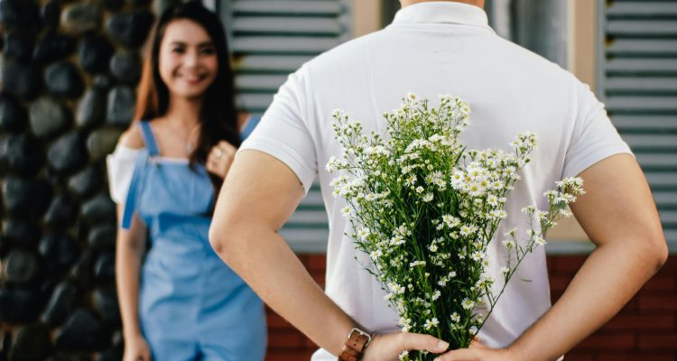 sugar-daddy-romantic-gift-taiwan-sugarbaby › Sugarbook | No.1 Trusted Sugar Daddy & Real Sugar Baby Platform in the U.S. 台灣 Sugar Daddy 帶著花準備給 Sugar Baby 浪漫驚喜