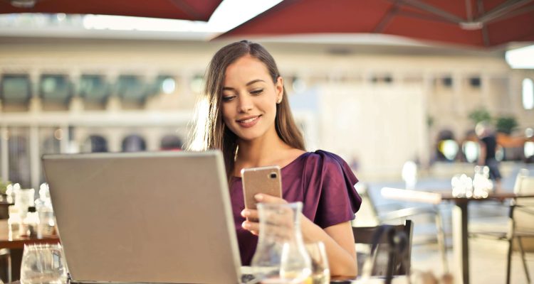 taiwan-sugar-dating-student-online-chat-2025 › Sugarbook | The #1 Sugar Daddy & Sugar Baby Dating website to meet Sugar Daddies & Sugar Babies. Build relationships, discuss allowances and get paid instantly. 台灣女大學生使用包養平台聊天,展現甜心交友的線上互動日常