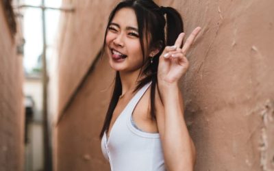 酒店小姐是什麼？薪水、工作內容、帶出場費用一次看，與伴遊包養差在哪？